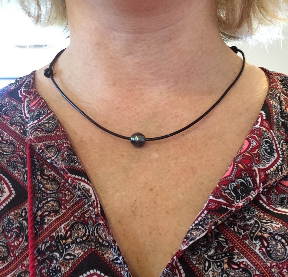 Single Tahitian Black Pearl Necklace