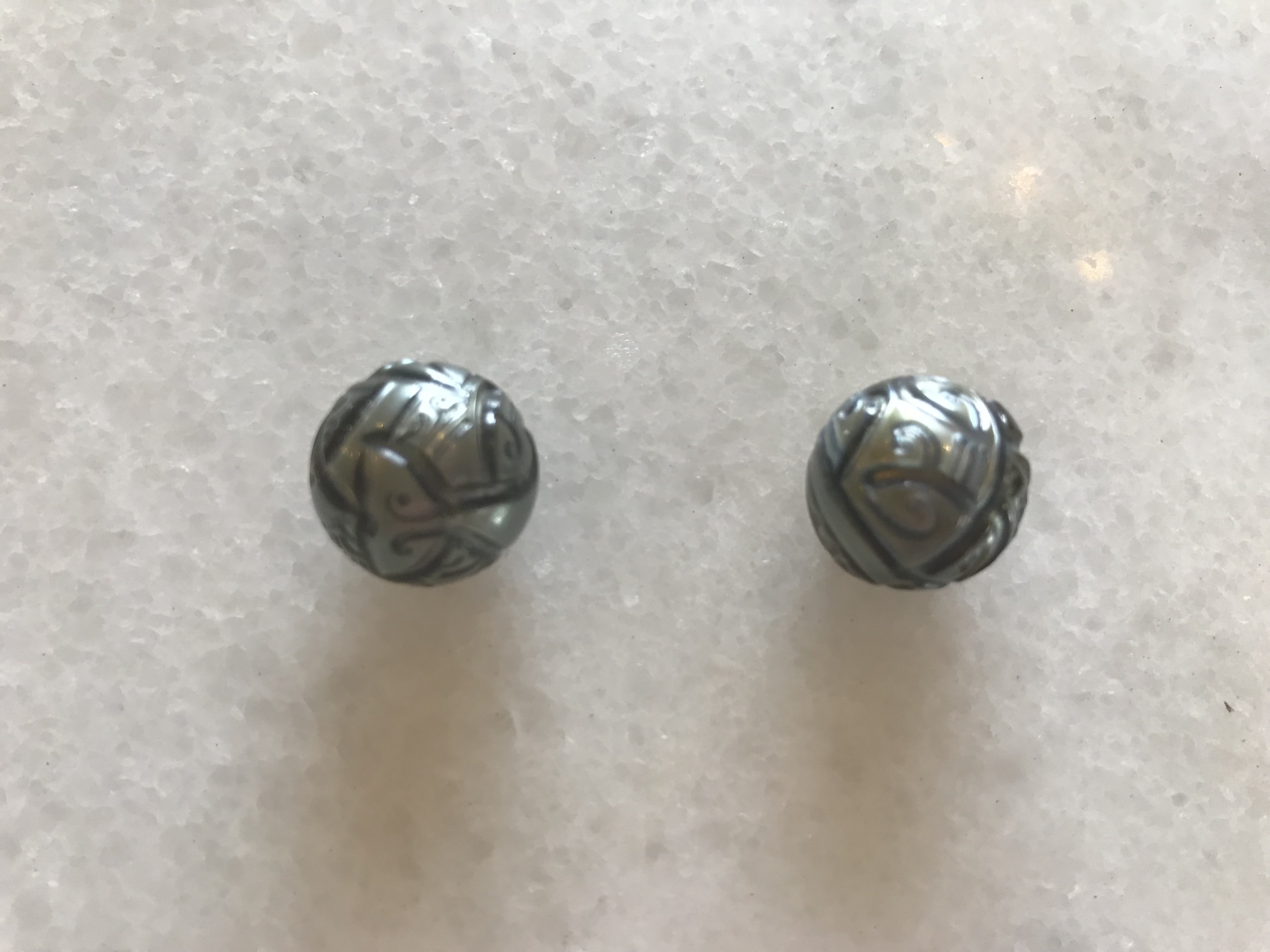 2 carved tahitian pearls - the pearl girls - the world of pearl